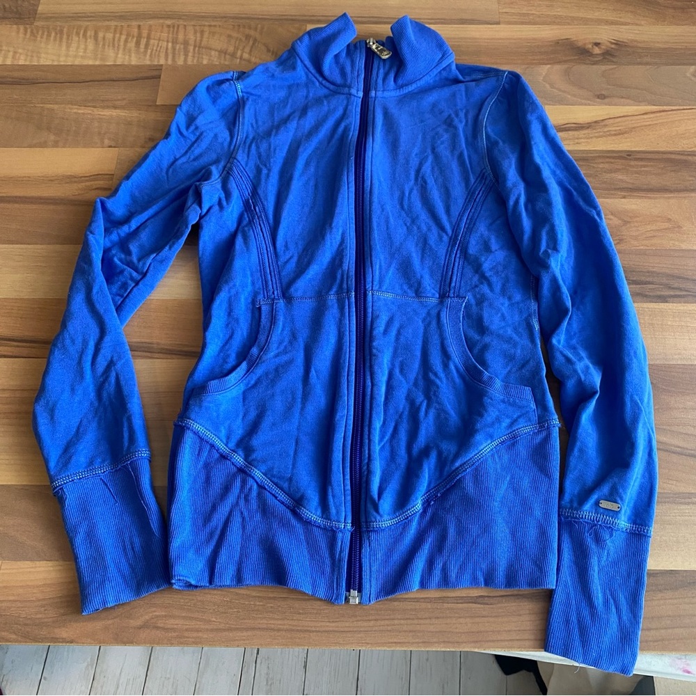 Alo Yoga zip up jacket